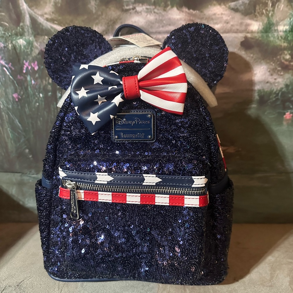 Disney Loungefly Minnie Mouse Stars and Stripes Americana Patriotic Backpack nwt